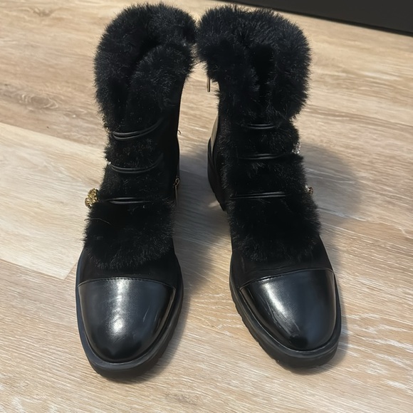 Nanette Lepore fur lined black boots with bejeweled detailing - Picture 4 of 5